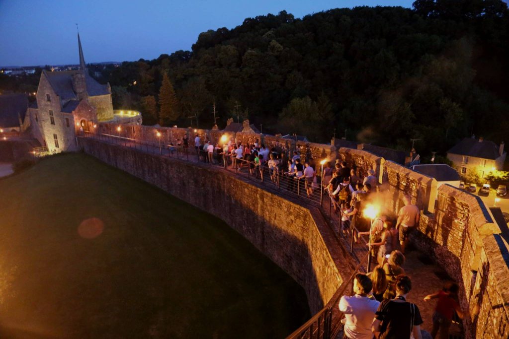 visita-nocturna-chateau fougeres