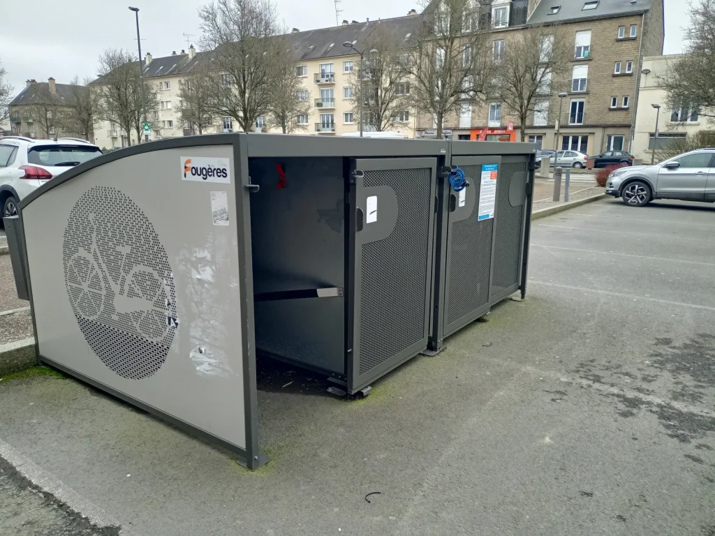 Refugio para bicicletas Fougères